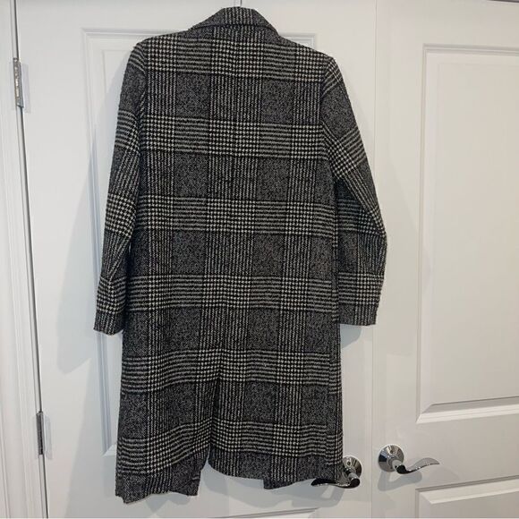 Shilla Exotic Check Coar - Picture 8 of 9